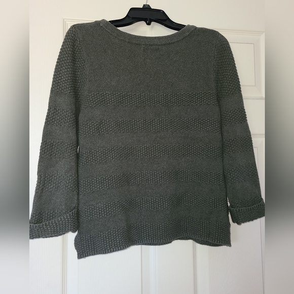 Croft & Barrow 3/4 length sleeve sweater - Picture 2 of 8